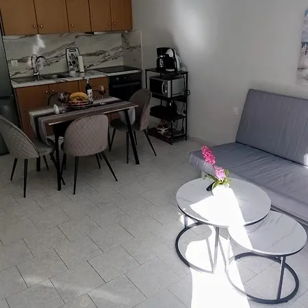 Cozy Apartament Kremastí